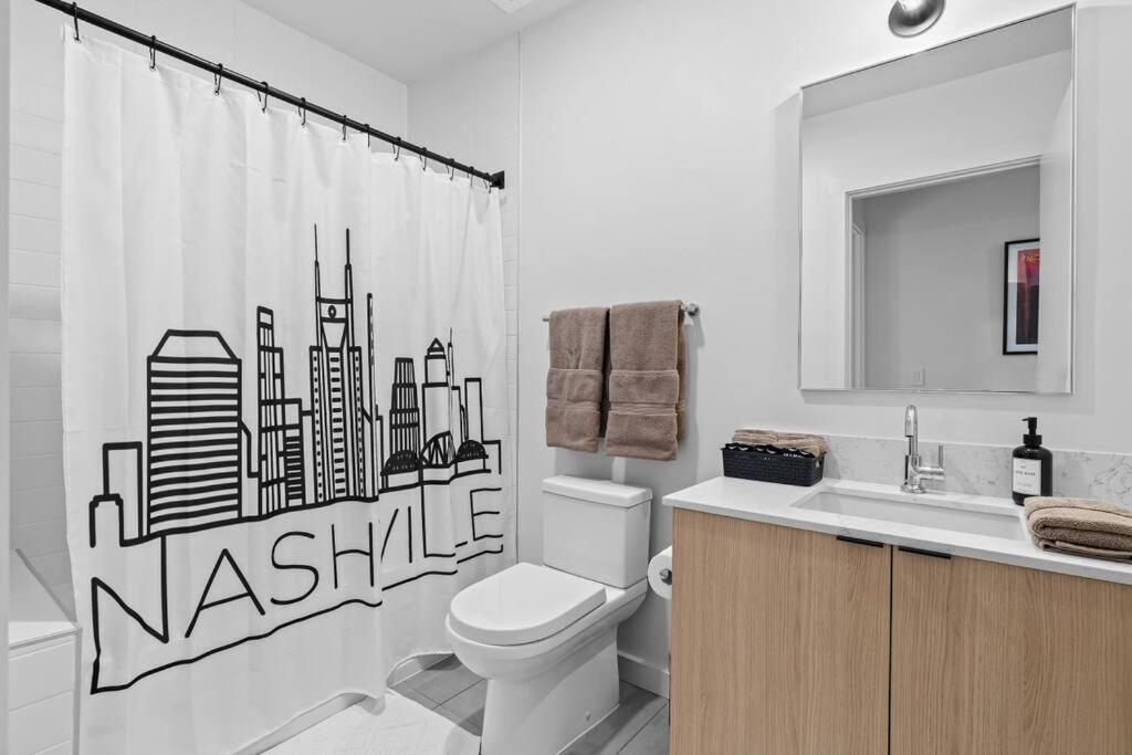 Skyline View, Pool, Gym, Balcony'S, Walk To Bway! Daire Nashville Dış mekan fotoğraf